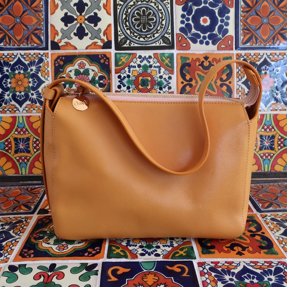 Clare V. Fleurine in Butterscotch